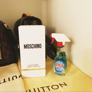 💙 Moschino Fresh Parfume 1oz💙